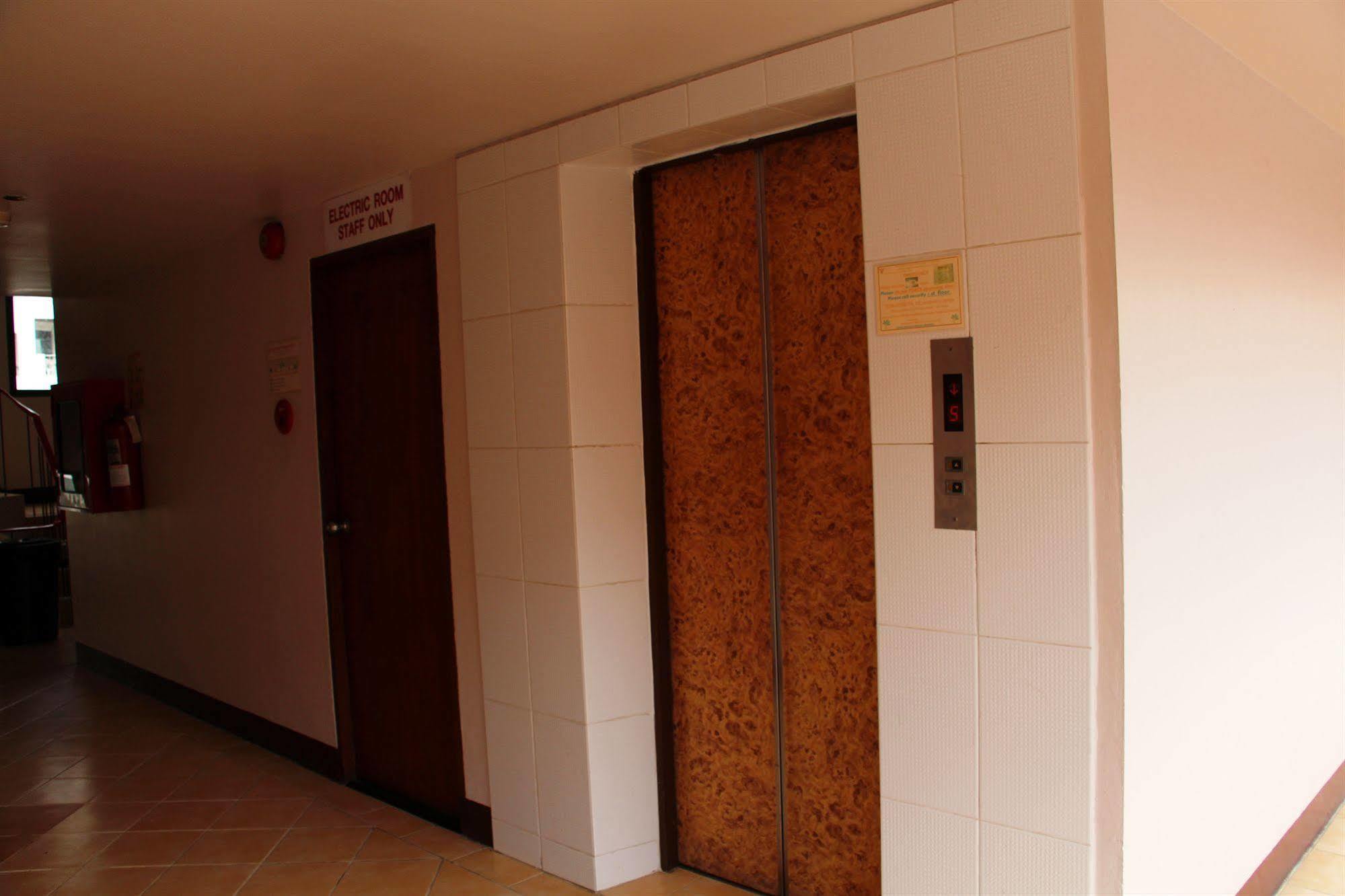 Jomtien Good Luck Apartment エクステリア 写真